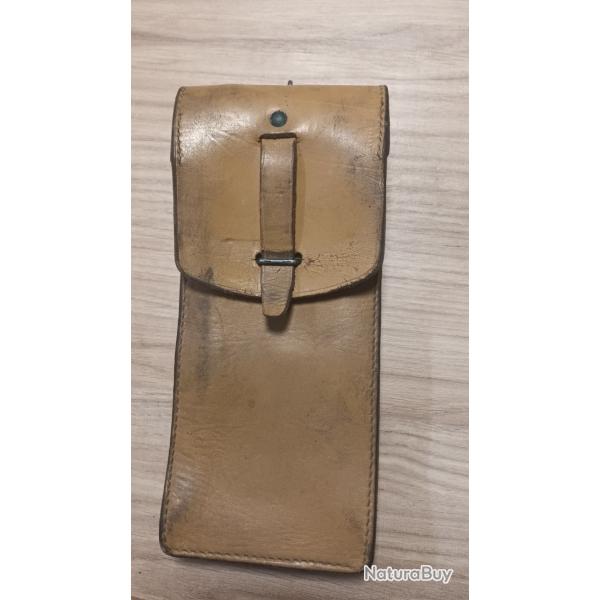 Porte chargeur  MAT 49