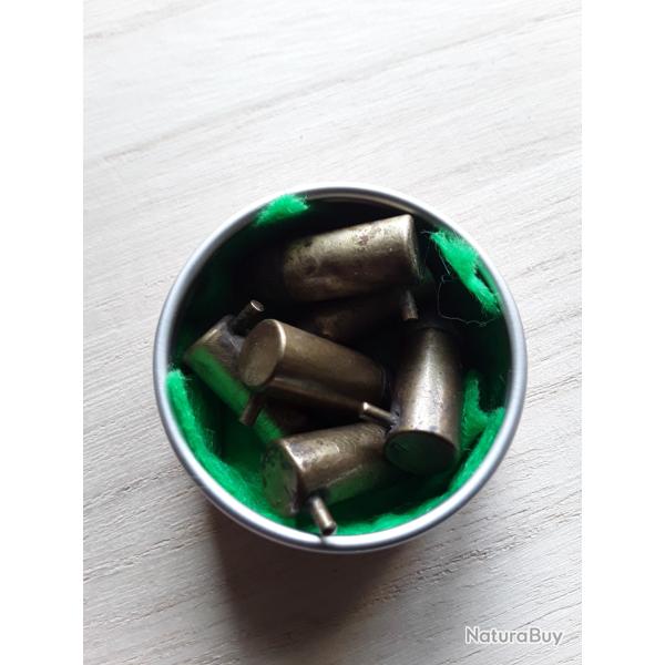 Bo�te de six cartouches anciennes calibre 7 mm � broche. Bon �tat.