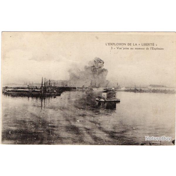 CPA - Marine Militaire - Explosion de la " LIBERT� "Vue prise au moment de lExplosion N�1578