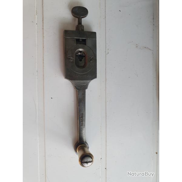 Ancienne fili�re d armurier peu courante