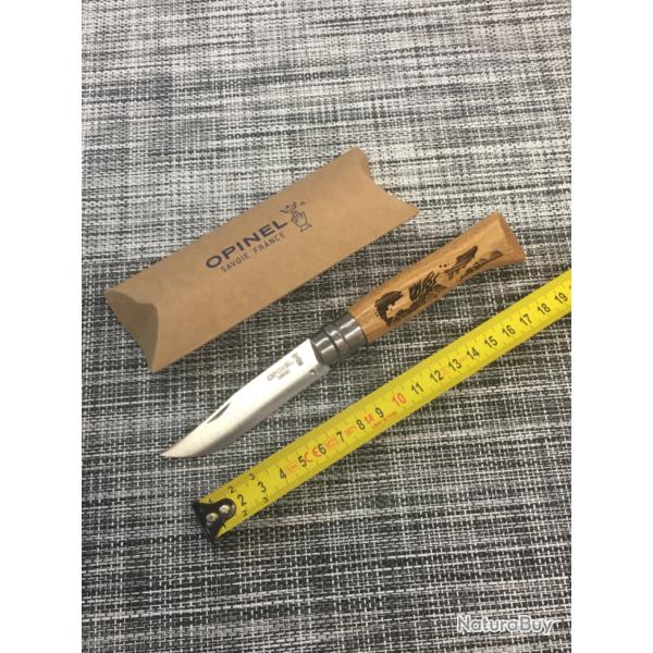 Opinel num�ro 8 mod�le ��poissons��