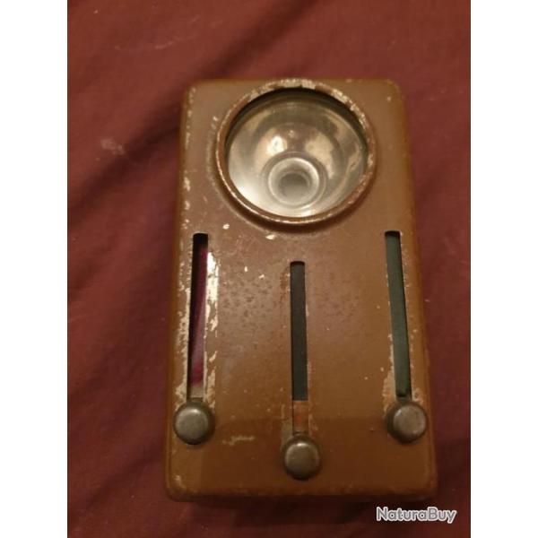 Lampe  WW2 originale r�glementaire   A25