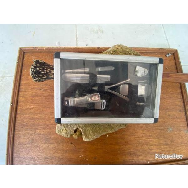 BOITE MANUCURE   NEUVE  2025 N