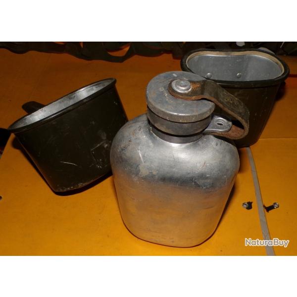 GOURDE COMPLETE DE L'ARMEE ALLEMANDE DE LA PERIODE 1984  ,BON ETAT  VOIR PHOTOS . POUR TOUT RENSEIGN