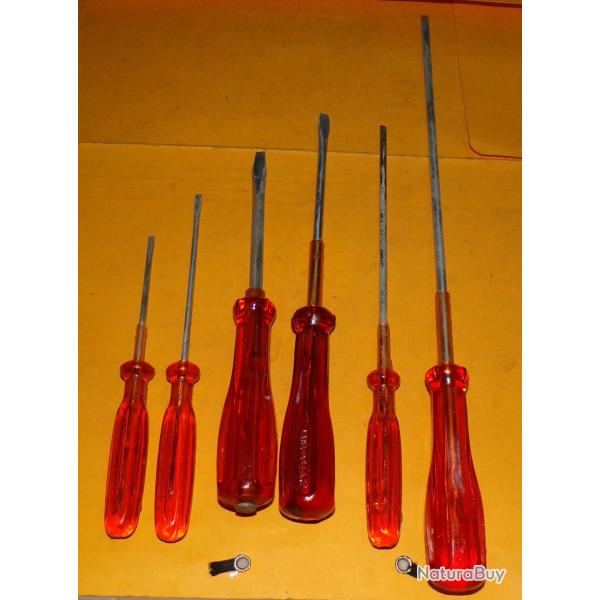 OUTILS LOT DE 6 TOURNEVIS A TETE PLATE  DE L'ARMEE FRANCAISE ET S.N.C.F  , LONGUEUR TOTALE 35 CM POI