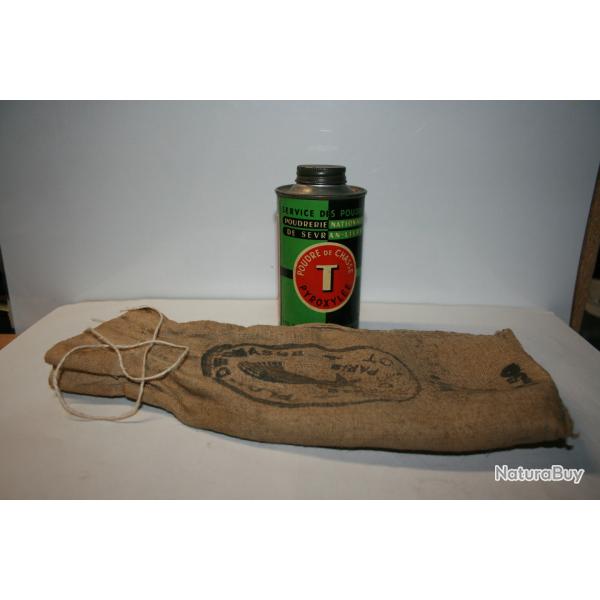 sac en toile de jute et bidon metallique