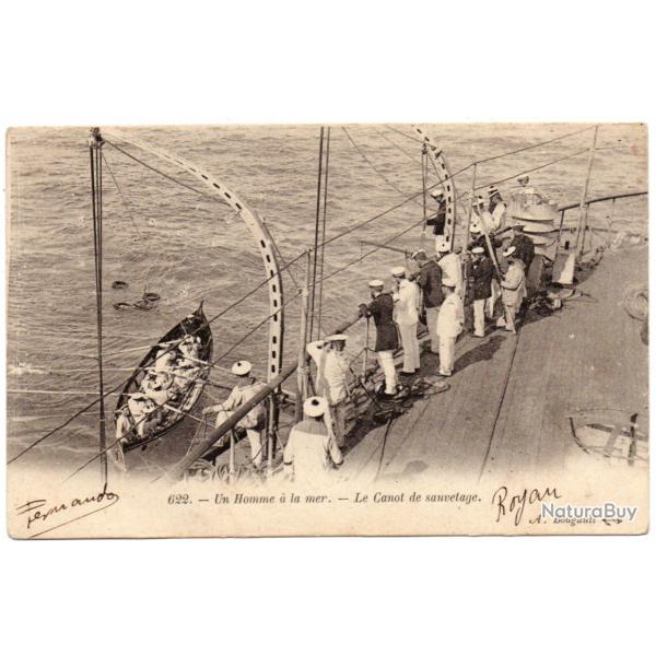 CPA- Marine Militaire - UN HOMME A LA MER CANOT DE SAUVETAGE MARINE  N�3030
