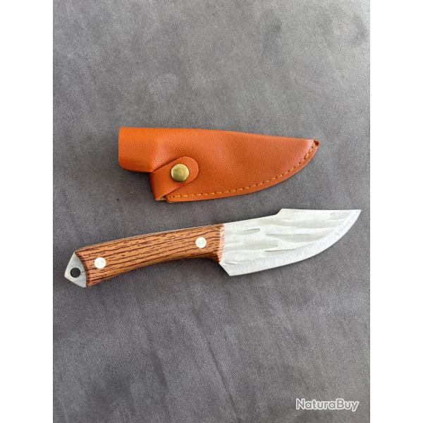 Couteau avec tui marron