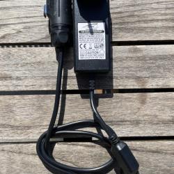 Bat4boat Chargeur 3A pour batterie 12V LiFePo4 connecteur rapide 20mm