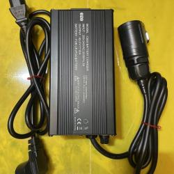 Bat4boat Chargeur 10A étanche pour batterie 36V LiFePo4