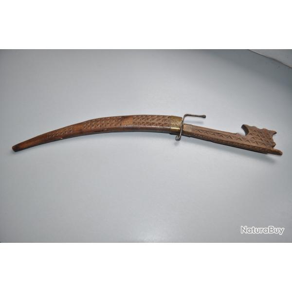 ancien poignard arabe en bois