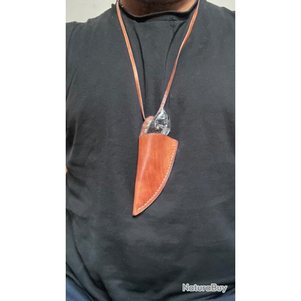 Mini couteau Pendant Lame Acier damas Manche En Corne De Buffle ( Mini 1 )