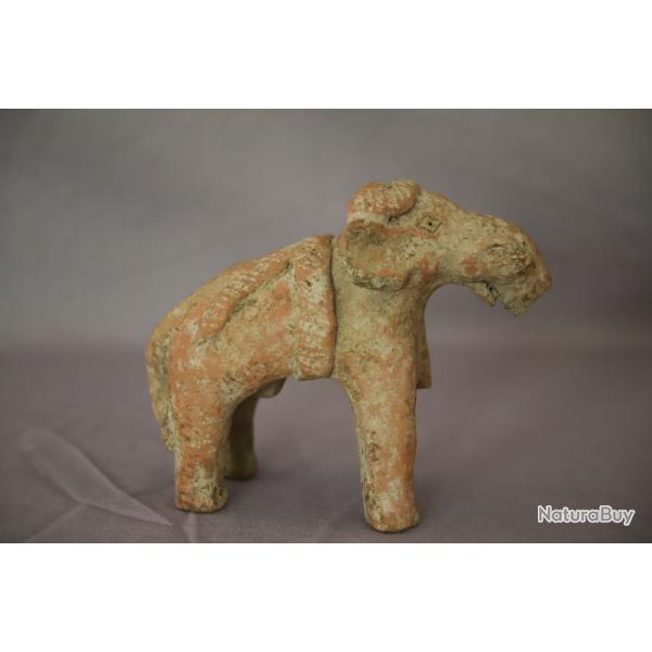 El�phant en terre cuite - Inde, fin du 1er mill�naire avant J.C. d�but 1er mill�naire apr�s J.C (2)