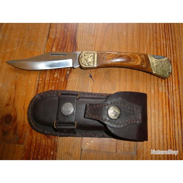 Couteau de chasse avec �tui cuir