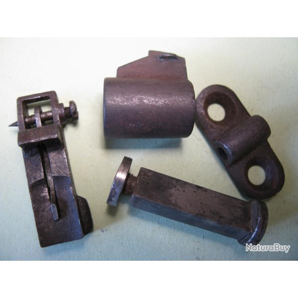 Mauser 98/K quatre pieces ,detaches ,ejecteur ,renfort de crosse ,bague sup/guidon complet .Lot