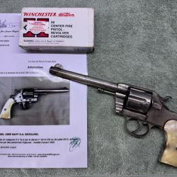 REVOLVER COLT MODÈLE 1889 NAVY CALIBRE 38 LONG COLT FINITION LUXE NICKEL ET NACRE 1892