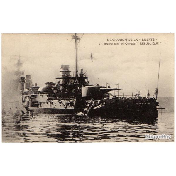 CPA-Marine Militaire-L'Explosion du Cuirasse La Liberte-Breche faite-au Cuirasse "REPUBLIQUE" N�3108