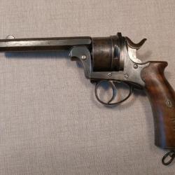Superbe et rare revolver GALAND &agrave; clef calibre 12mm Perrin galand