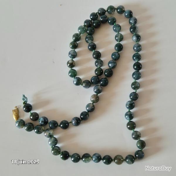 Grand collier en perles de pierre malachite,  pierre naturelle