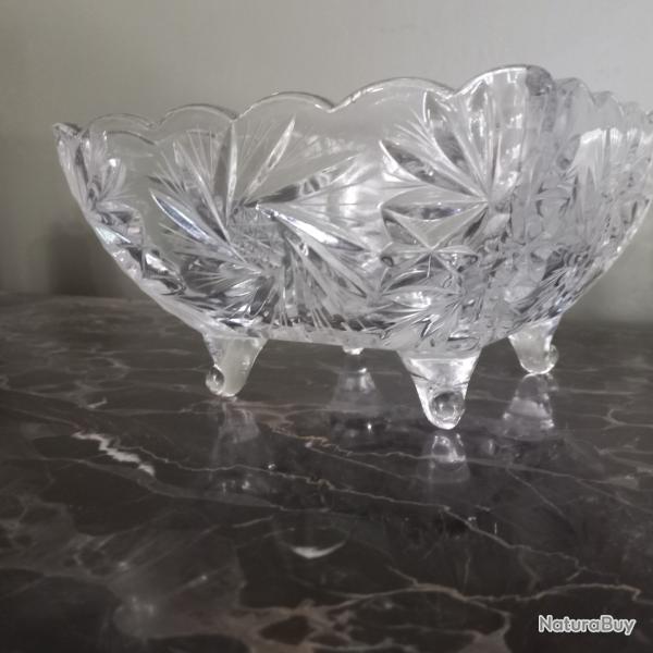 grand bol carr sur  pied vintage, en cristal de bohme des annes 1960.