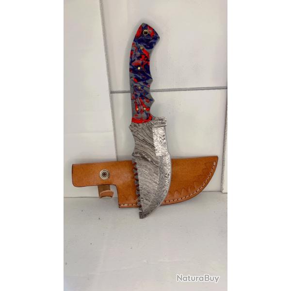 Couteau De Poche Tracker fait � main Lame acier Damas Manche en Acrylique 01