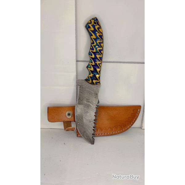 Couteau De Poche Tracker fait � main Lame acier Damas Manche en Bois De Couleur 01