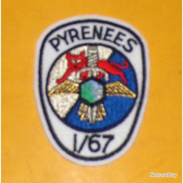 TISSU Escadron d'H�licopt�res 01 - 067, PYRENEES, 102 mm BON  ETAT VOIR PHOTOS  . POUR TOUT RENSEIG