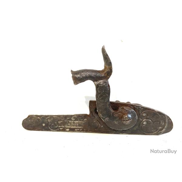 Ancienne platine pour fusil ancien A