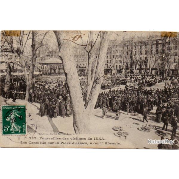 CPA - Marine Militaire - FUNERAILLES DES VICTIMES DU IENA - LES CERCUEILS SUR LA PLACE D'ARME N�3142