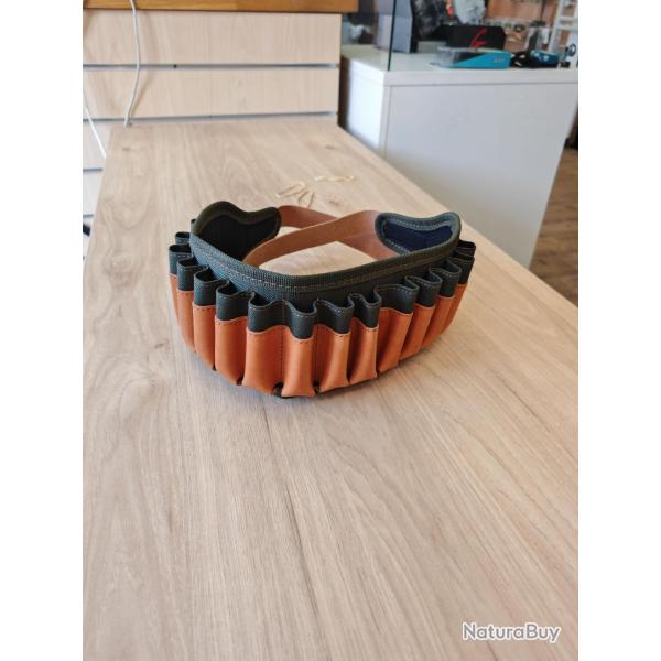 Cartouchi�re cal 12 Super Magnum Cuir 15 tubes