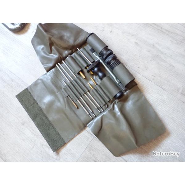 Trousse de nettoyage pour fusil STG FASS 90, arme automatique suisse. NEUVE
