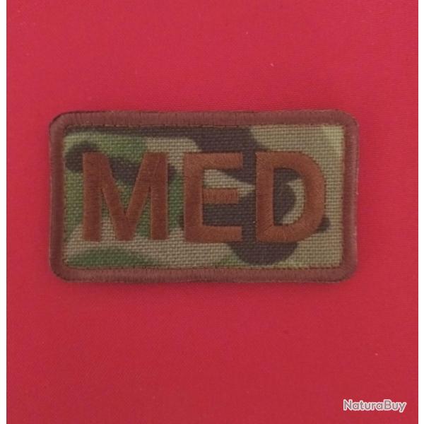 CUSSON BROD EMBLME MDECIN SAUVETEUR SYSTME SCRATCH 8/5 CM PATCH