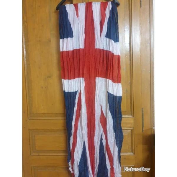 charpe drapeau Anglais  fond blanc  A25.1