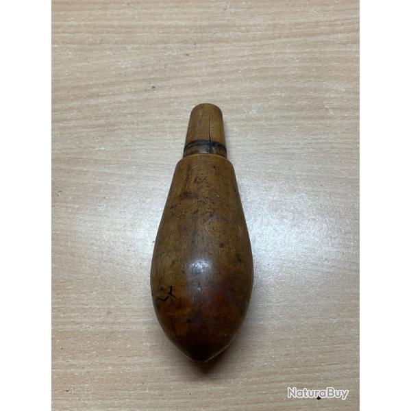 Ancienne poire � poudre 19 eme en bois