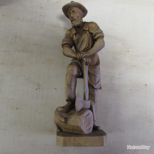 Statuette bucheron en bois