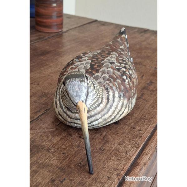 Sculpture b�casse en bois de tilleul peinte � la main