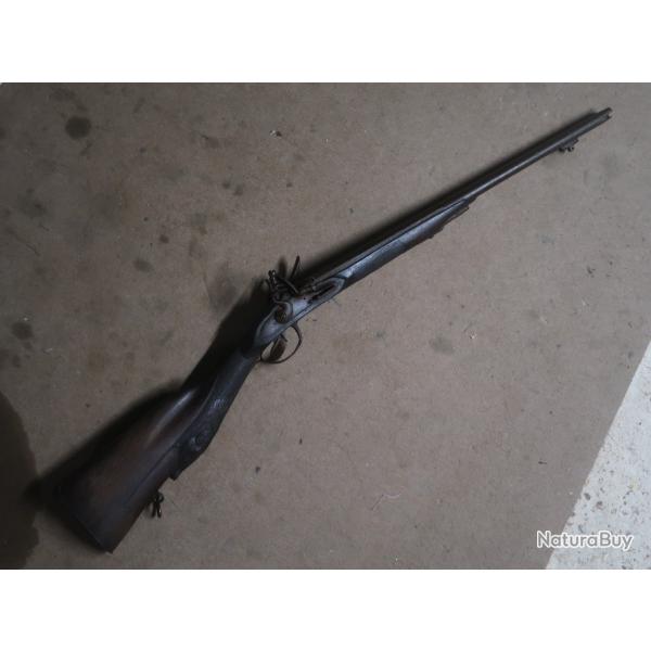 Fusil juxtapos� � silex d'�poque � poudre noire crosse grav�e cal 15 mm Ref @