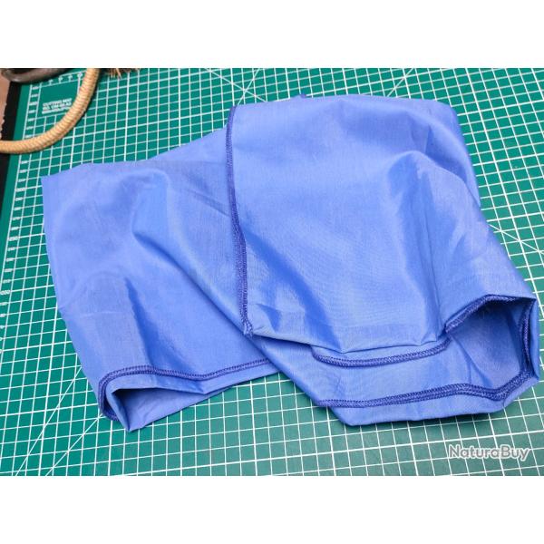 FOULARD TROUPES PARACHUTISTES DEFILE , PORTE DRAPEAU