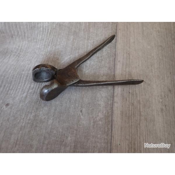 Moule � balle ronde de calibre 14 mm suisse ?