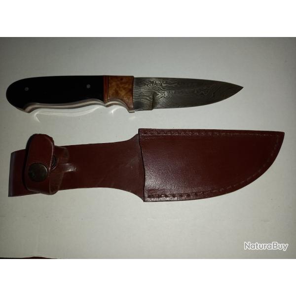 Couteau  dpecer lame damas neuf