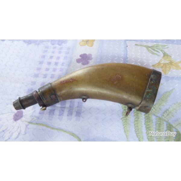 VIDE ! VIDE ! POIRE A POUDRE EN CORNE EN L ETAT