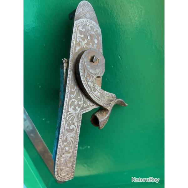 platine avec chien grav�e longueur 12 cm