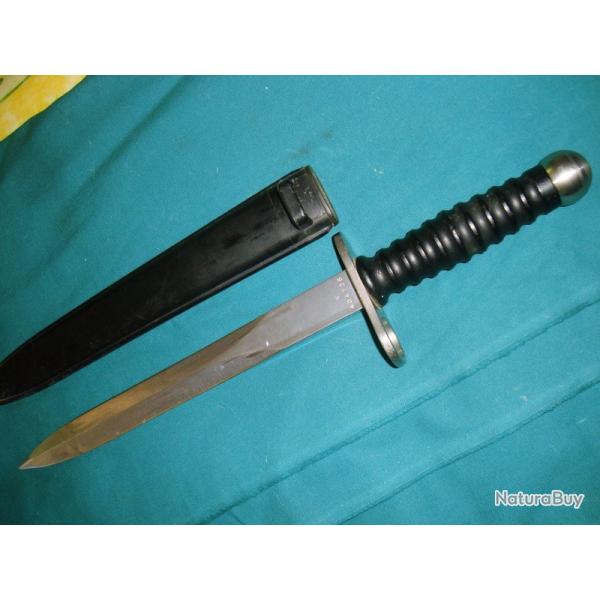 BAO SUISSE TRANSFORMER EN DAGUE DE CHASSE