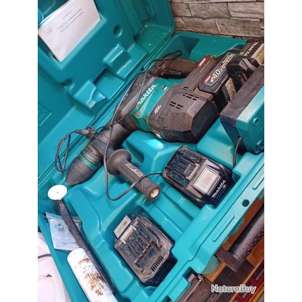 Marteau piqueur 36V MAKITA 4batt. BL4040 + chargeur DC40RA - HM001GM201 -