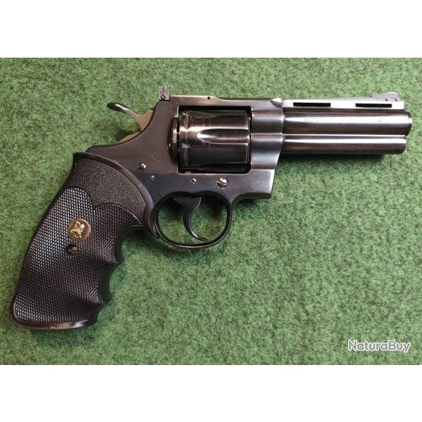 Revolver COLT mod�le PYTHON - Calibre .357 Mag - Canon 4" + Holster cuir (Occasion bon �tat)