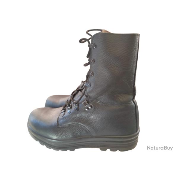 Arm�e Suisse - Paire de rangers en cuir Pointure 45.5  4a