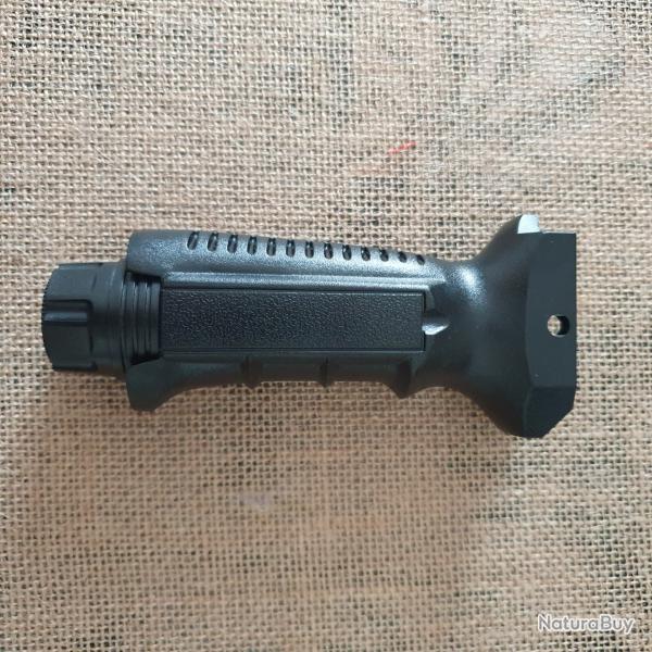 Poign�e airsoft famas