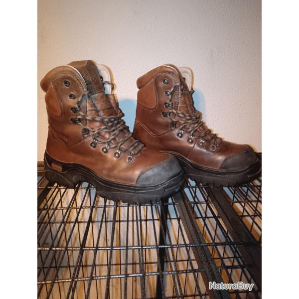 Chaussure de scurit montante