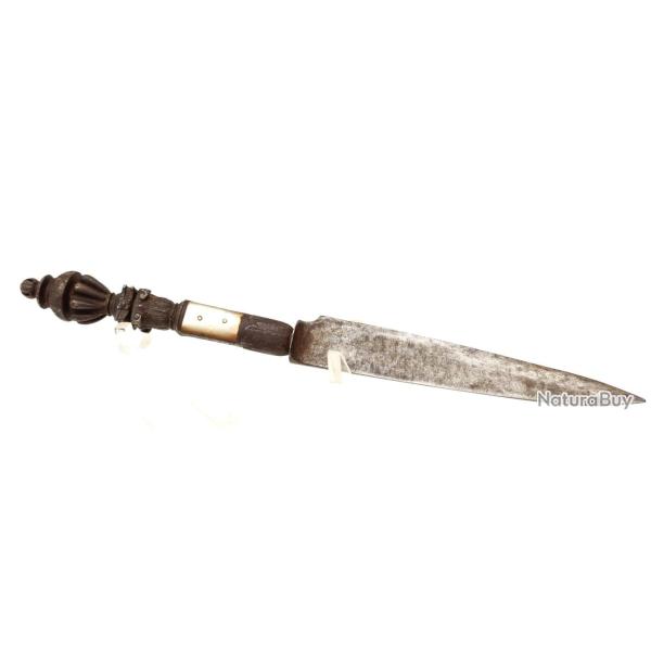 COUTEAU DE TABLE ANCIEN FER CISEL� DOR� ET NACRE - FRANCE SECONDE MOITI� DU XV� SI�CLE Collection Fr