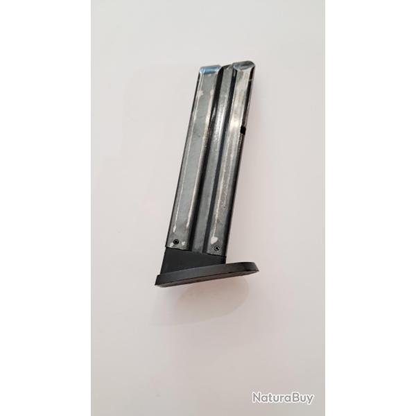 CZ 122 chargeur 22lr